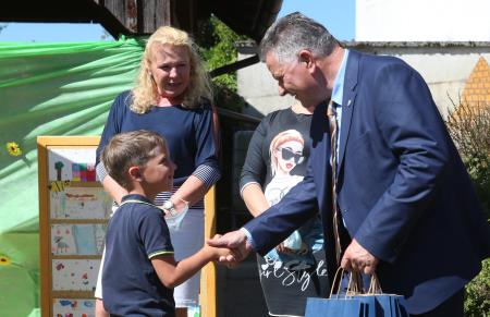 SPREJEM PRVOŠOLČKOV UNEC 25 FOTO LJUBO VUKELIČ